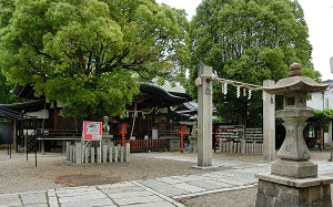 blog13八阪神社.jpg